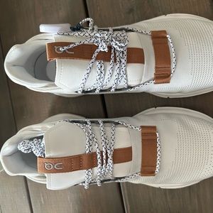 On Cloudnova white/pearl